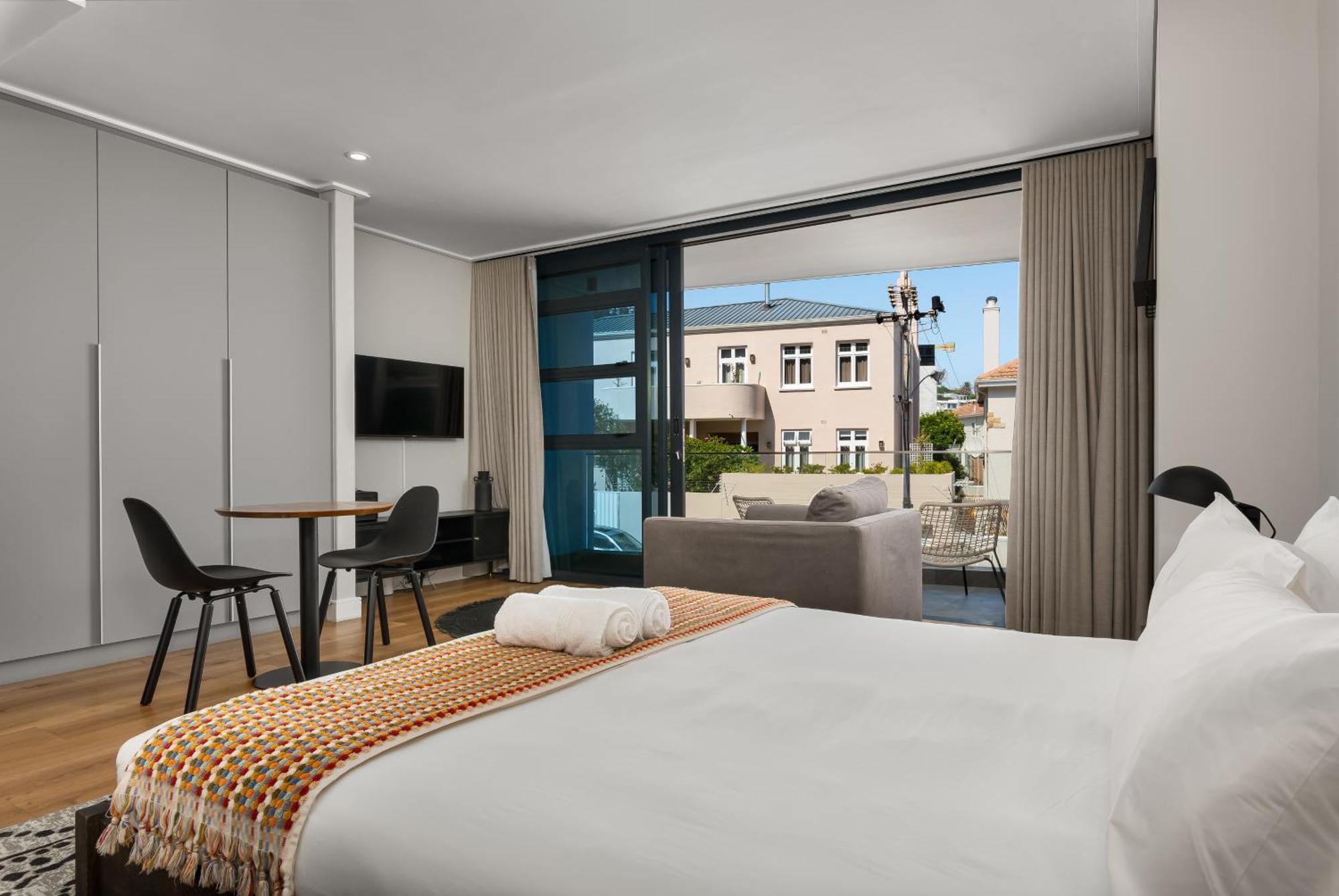 Apartment 7 On Bantry